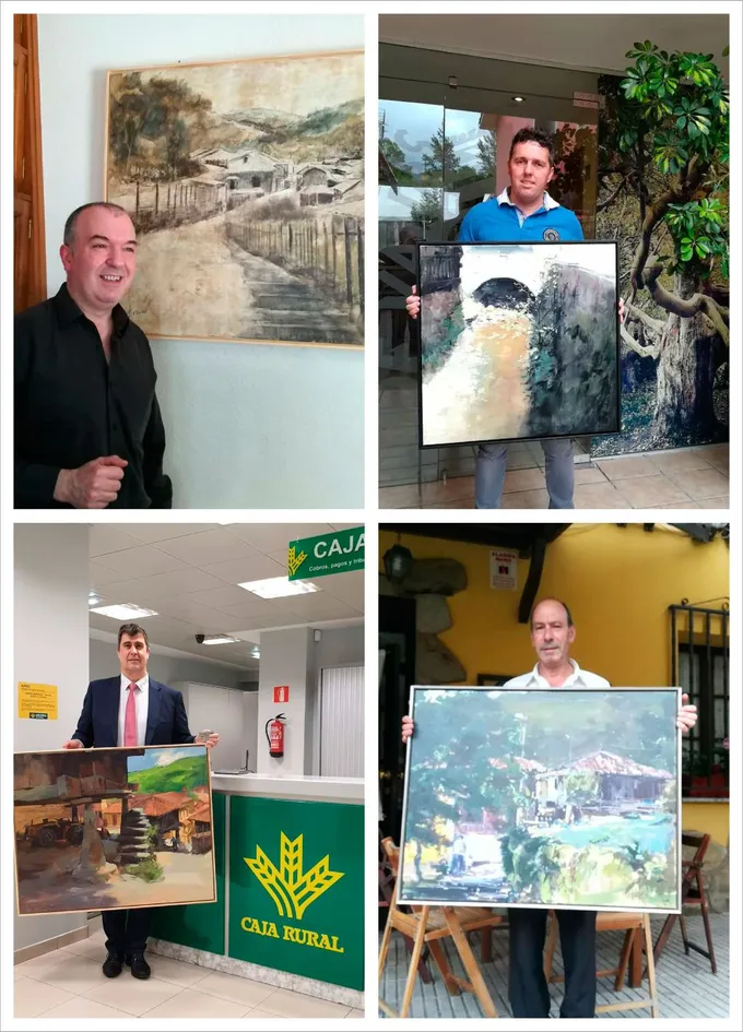Cuatro artistas posan con sus cuadros premiados en el II Certamen de Pintura Rápida al Aire Libre